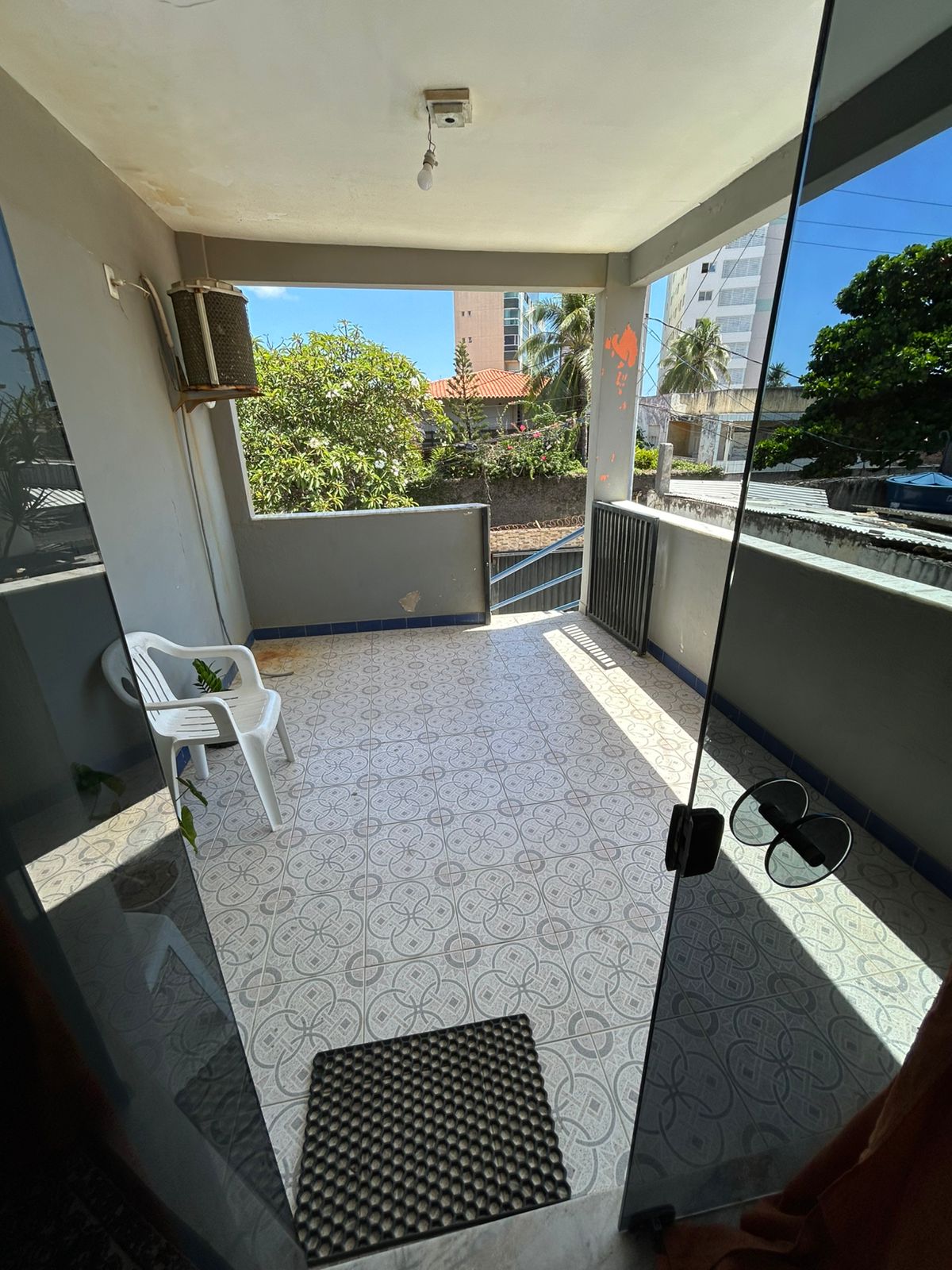 Img Venda 2 Casas térrea e 1º andar com Piscinas