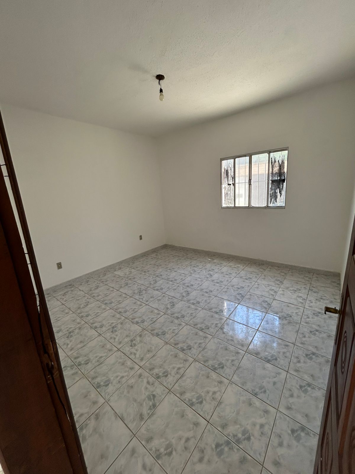 Img Venda 2 Casas térrea e 1º andar com Piscinas