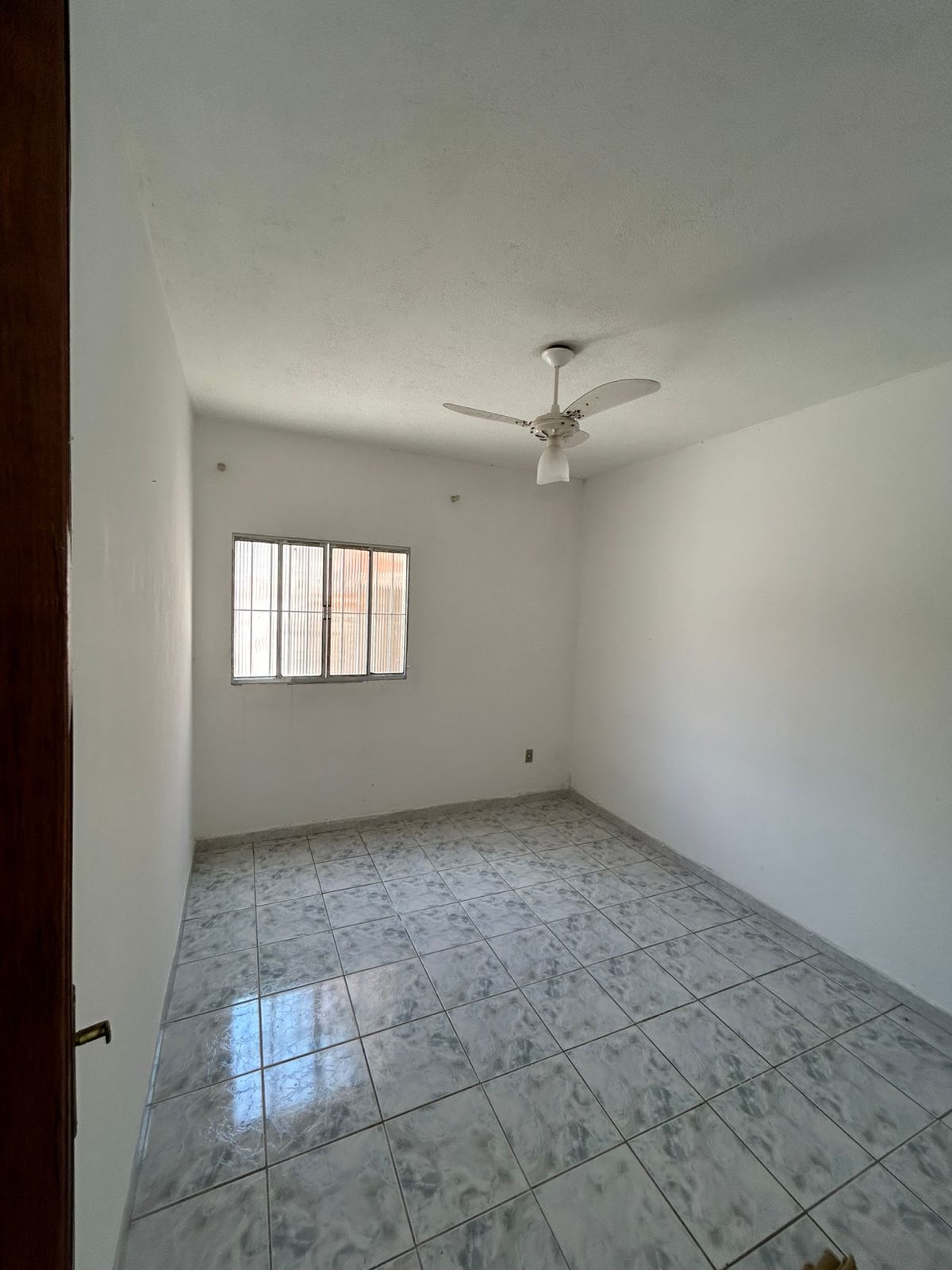 Img Venda 2 Casas térrea e 1º andar com Piscinas