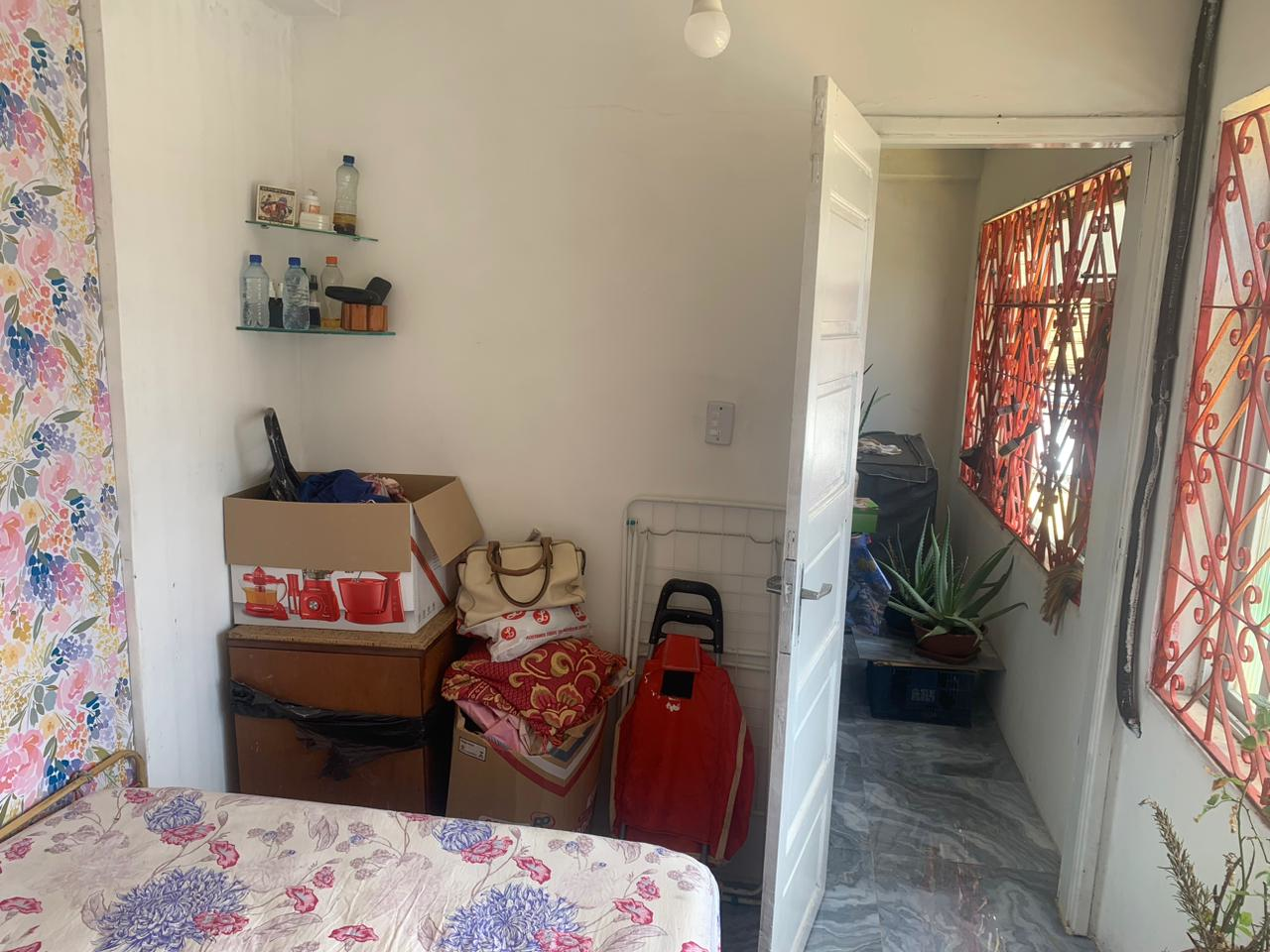 Img Venda de Apto ¼ com dependência centro