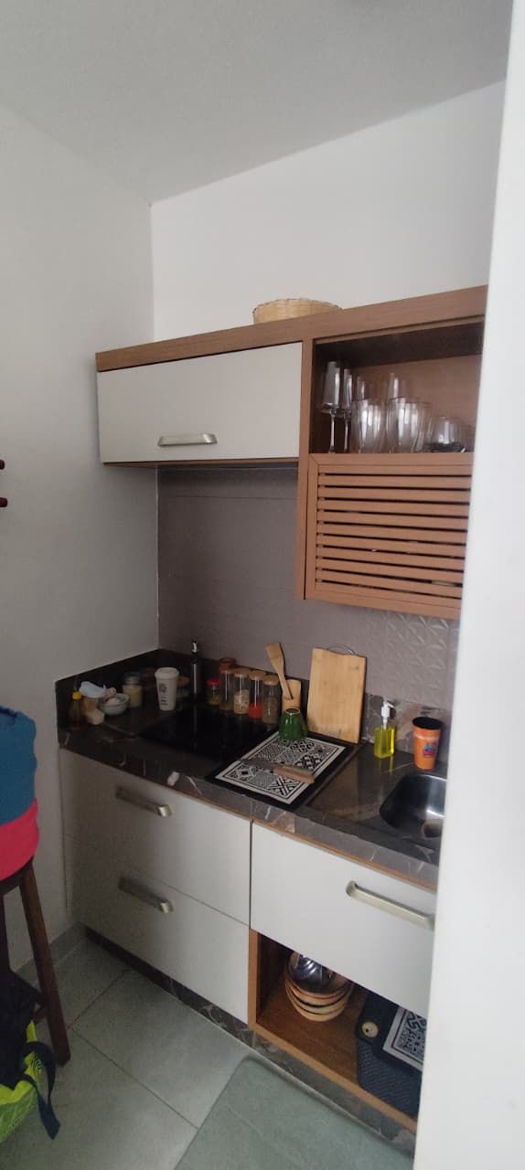 Img Venda de Apto ¼ com dependência centro